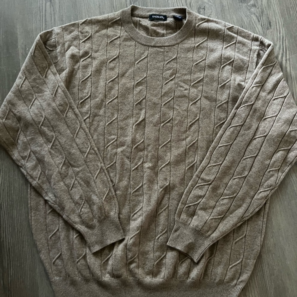 Cashmere Size XXL Men’s Taupe Cable Knit Crewneck Sweater, Saddles
